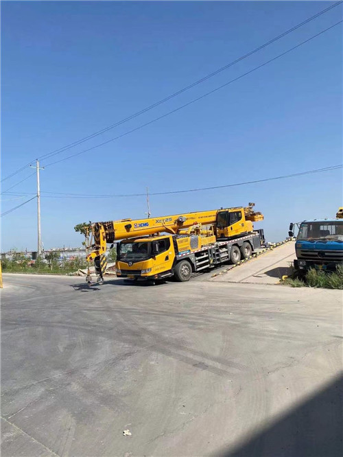 五峰吊车作业时，可能会产生哪些额外收费项目？